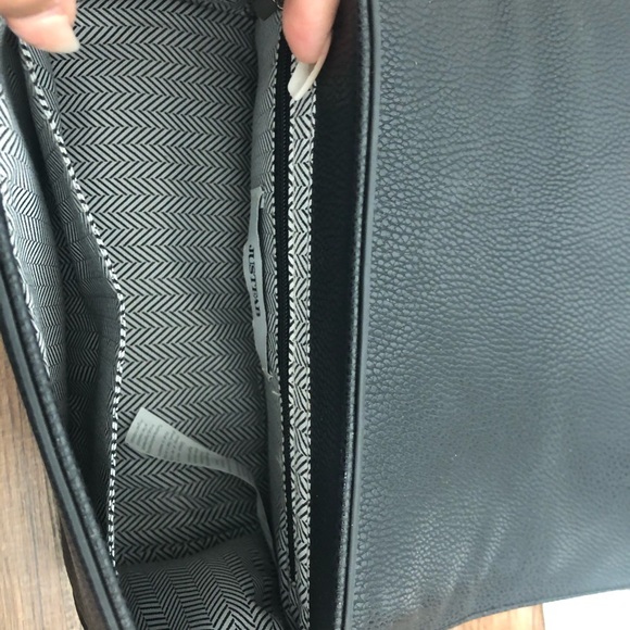 Black crossbody - Picture 4 of 4